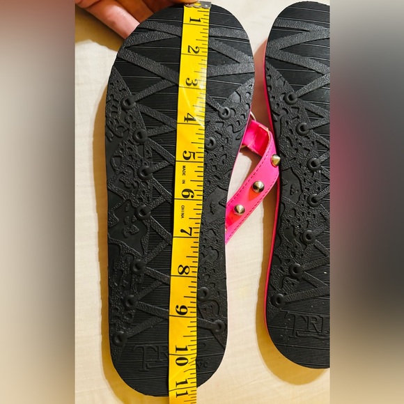 🔥RARE🔥 Tripp NYC Hot Topic grommet pink spike corset sandals 9+ flip flops - Picture 3 of 6
